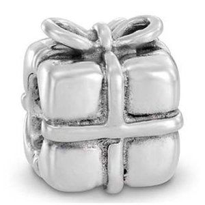 Pandora Gift Box Charm ~ Rare Discontinued NEW
